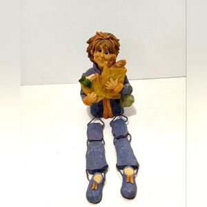 WMG 2003 Resin Woman Shelf Sitter Carrying Bags Of Groceries
